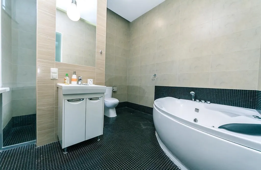 Apartment Kreschatik 21 With Terrace 2Br Kyiv Ukraine