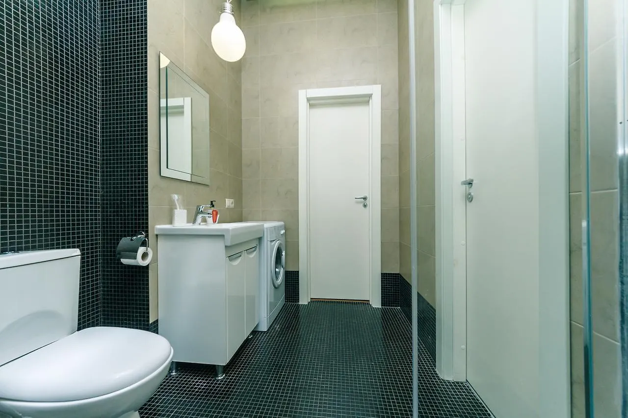 Kreschatik 21 With Terrace 2Br Kyiv